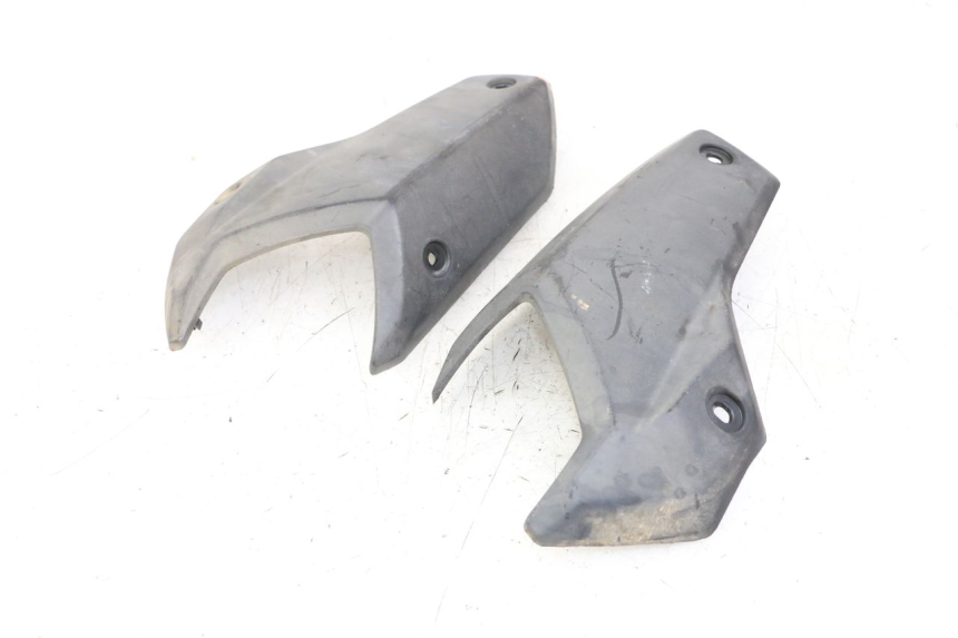 photo de GIUNZIONE PARAFANGO POSTERIORE PEUGEOT KISBEE 4T 50 (2018 - 2022) - Vista principale