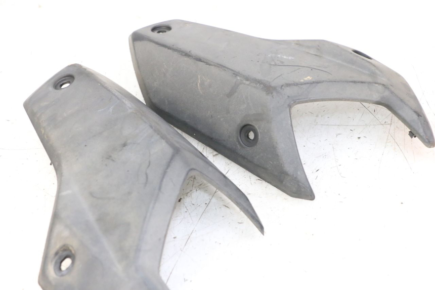 photo de GIUNZIONE PARAFANGO POSTERIORE PEUGEOT KISBEE 4T 50 (2018 - 2022) - Zoom sullo stato d'uso