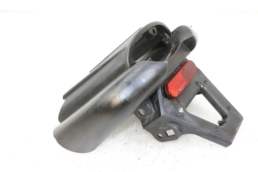 photo de GIUNZIONE PARAFANGO POSTERIORE PEUGEOT LUDIX 50 (2008 - 2017) - Altra angolazione