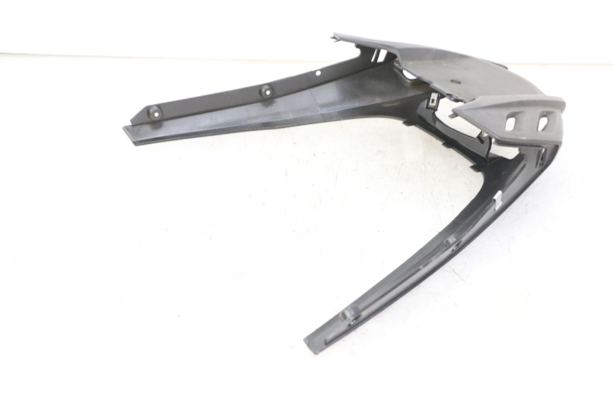 photo de CARENA POSTERIORE CONGIUNZIONE PIAGGIO NEW TYPHOON 50 (2010 - 2017) - Zoom sullo stato d'uso