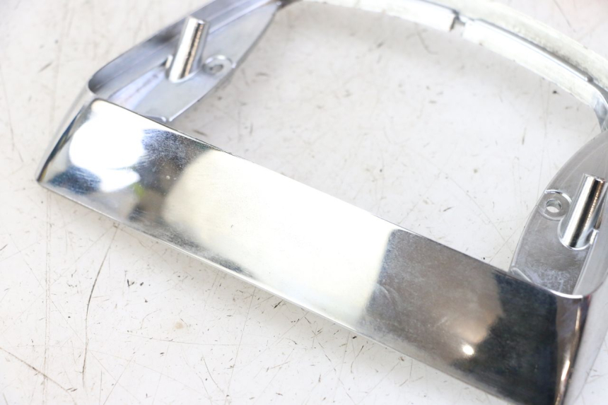 photo de Giunzione carenatura posteriore PIAGGIO VESPA LX IE 125 (2010 - 2012) - Zoom sullo stato d'uso