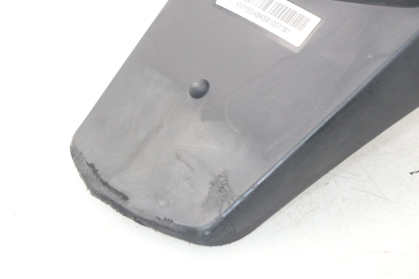 photo de Giunzione carenatura posteriore DAELIM S4 50 (2010 - 2015) - Stato della superficie e materiale