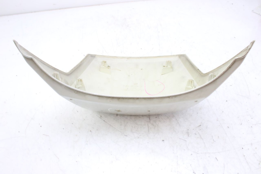 photo de GIUNZIONE PARAFANGO POSTERIORE PEUGEOT SATELIS 125 (2010 - 2012) - Dettaglio del componente