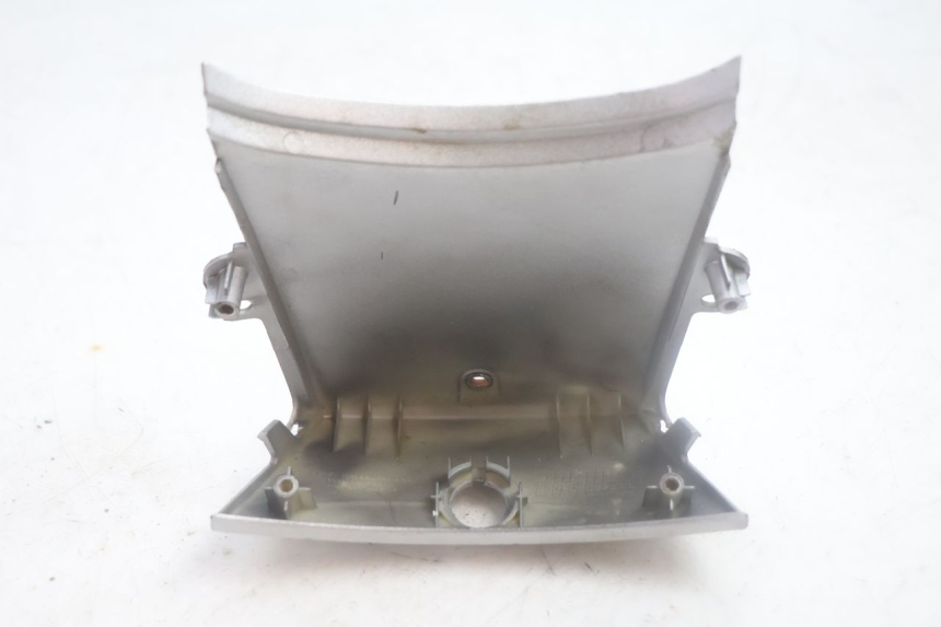 photo de GIUNZIONE PARAFANGO POSTERIORE HONDA SCV LEAD 100 (2003 - 2007) - Primo piano tecnico