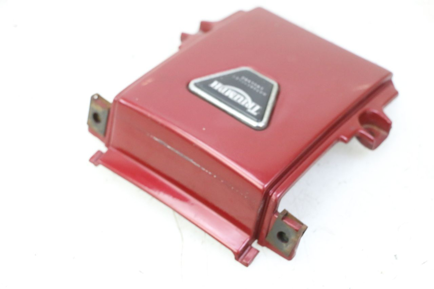 photo de CARENA POSTERIORE CONGIUNZIONE TRIUMPH SPRINT 900 (1995 - 1998) - Altra angolazione