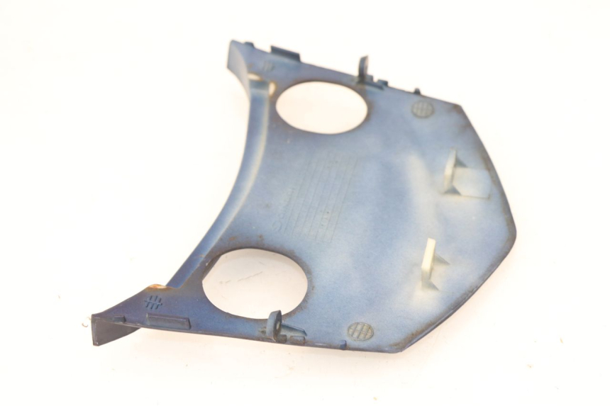 photo de CARENA POSTERIORE CONGIUNZIONE PEUGEOT SUM UP 125 (2008 - 2013) - Zoom sullo stato d'uso