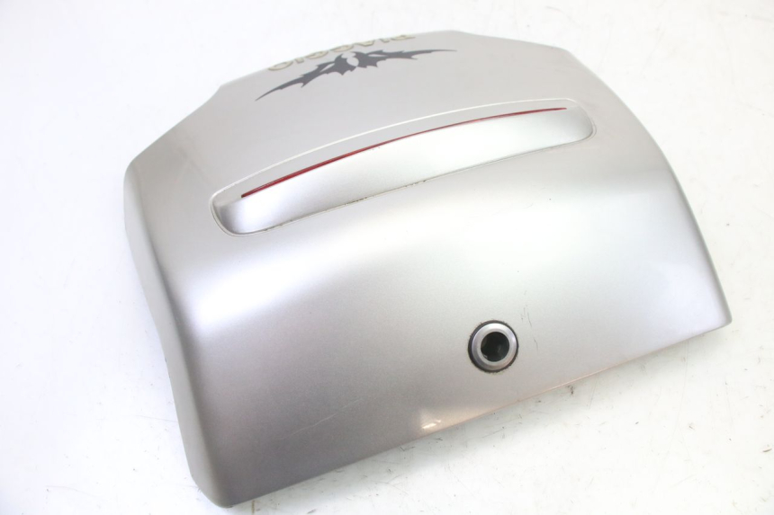 photo de CARENA POSTERIORE CONGIUNZIONE PIAGGIO SUPER LX 125 (2000 - 2003) - Primo piano tecnico