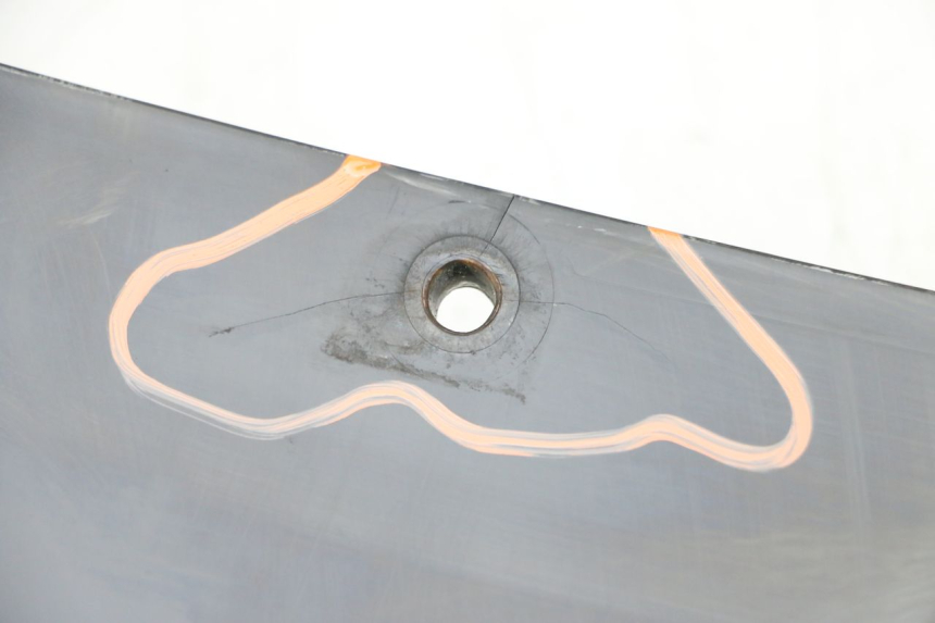 photo de Giunzione carenatura posteriore superiore BMW C1 125 (2000 - 2003) - Zoom sullo stato d'uso