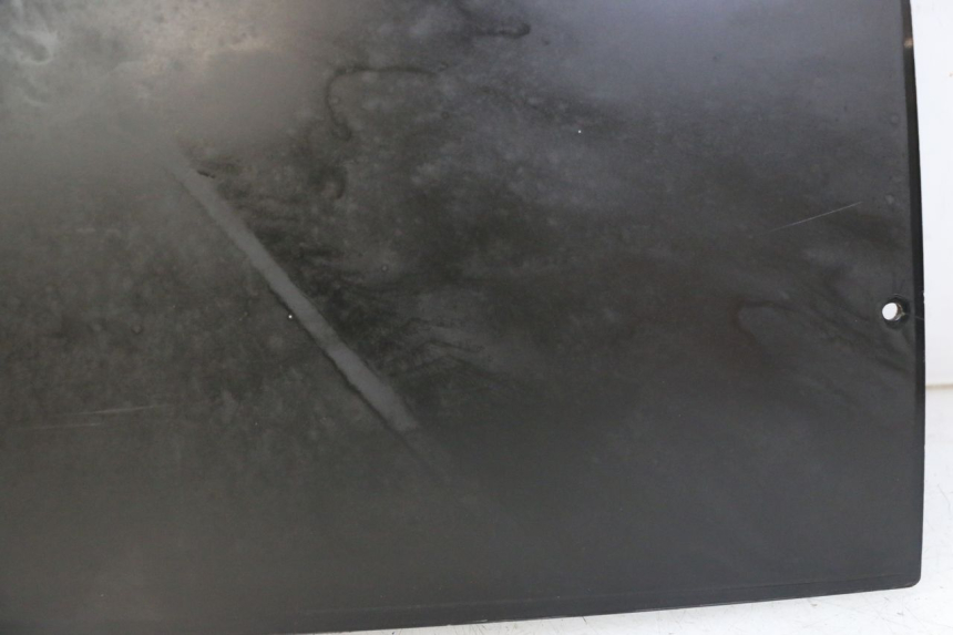 photo de Giunzione carenatura posteriore superiore BMW C1 125 (2000 - 2003) - Marcature e riferimenti originali