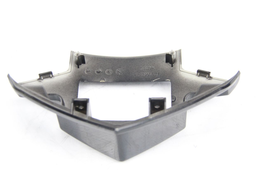 photo de Giunzione carenatura posteriore superiore KYMCO DINK 4T 50 (2007 - 2018) - Zoom sullo stato d'uso