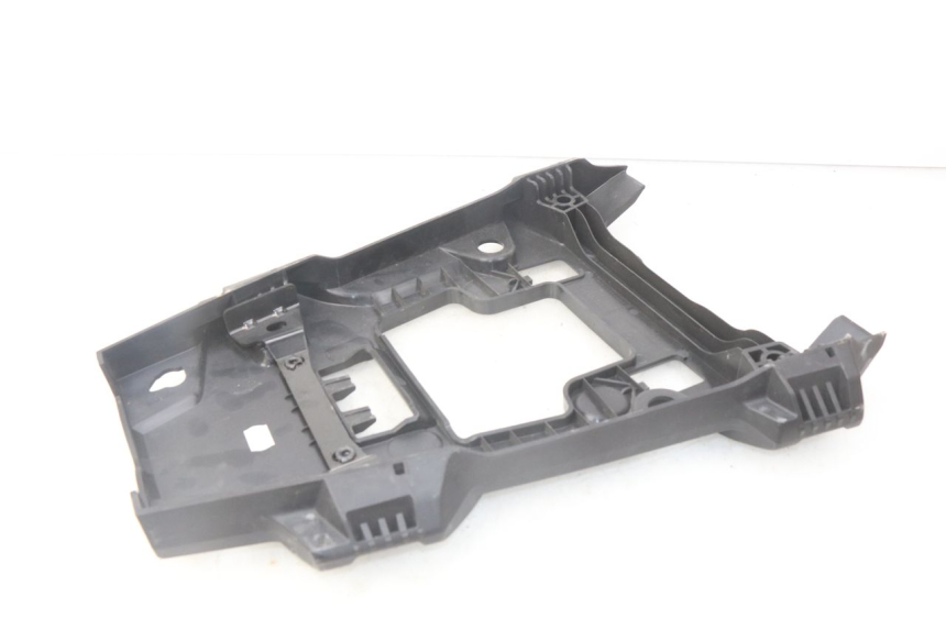 photo de Giunzione carenatura posteriore superiore BMW F GS K81 850 (2018 - 2023) - Dettagli dei punti di fissaggio