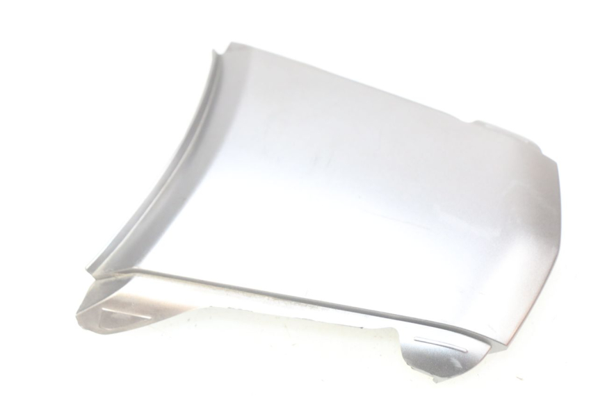 photo de GIUNZIONE PARAFANGO POSTERIORE SUPERIORE HONDA FES PANTHEON 2T 125 (1998 - 2002) - Altra angolazione