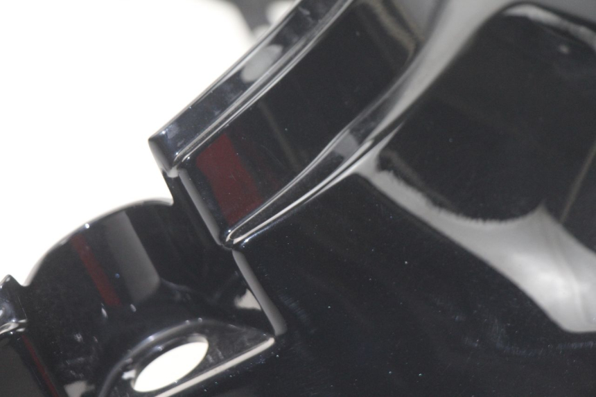 photo de Giunzione carenatura posteriore superiore SYM FIDDLE 3 III 125 (2014 - 2020) - Dettagli dei punti di fissaggio