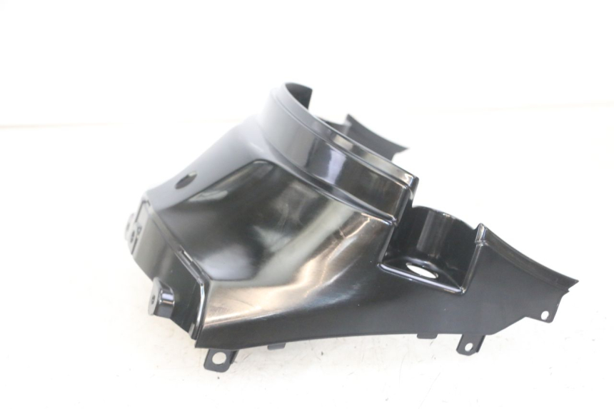 photo de CARENA POSTERIORE CONGIUNZIONE SUPERIORE SYM FIDDLE 3 III 50 (2014 - 2020) - Vista d'insieme del prodotto