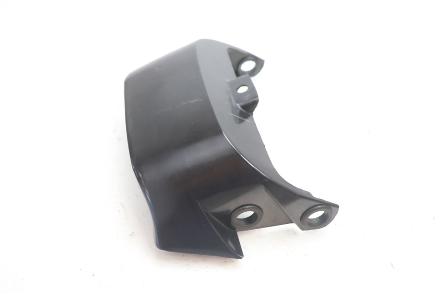 photo de Giunzione carenatura posteriore superiore SUZUKI GSX F GSXF 750 (1988 - 1998) - Dettaglio del componente
