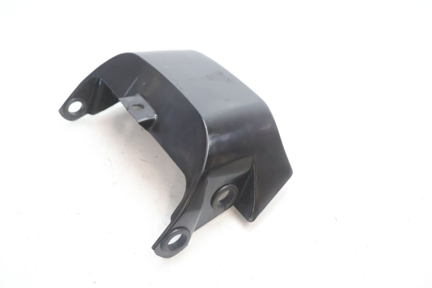 photo de Giunzione carenatura posteriore superiore SUZUKI GSX F GSXF 750 (1988 - 1998) - Zoom sullo stato d'uso