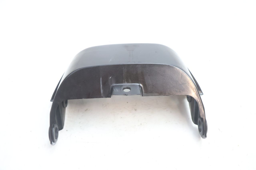 photo de Giunzione carenatura posteriore superiore SUZUKI GSX F GSXF 750 (1988 - 1998) - Altra angolazione