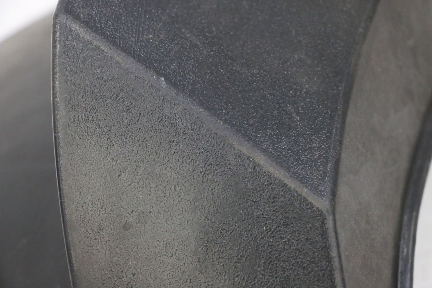 photo de CARENA POSTERIORE CONGIUNZIONE SUPERIORE JM MOTORS GTS 125 (2015 - 2019) - Primo piano tecnico