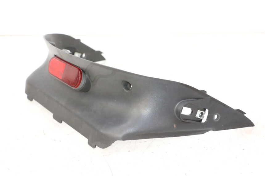 photo de CARENA POSTERIORE CONGIUNZIONE SUPERIORE DAELIM HISTORY 125 (2001 - 2002) - Altra angolazione