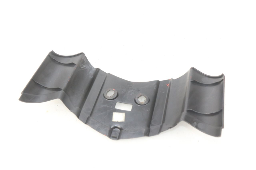 photo de GIUNZIONE PARAFANGO POSTERIORE SUPERIORE PEUGEOT LUDIX 50 (2008 - 2017) - Dettaglio del componente
