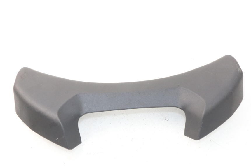 photo de Giunzione carenatura posteriore superiore PEUGEOT METROPOLIS 400 (2017 - 2020) - Vista principale