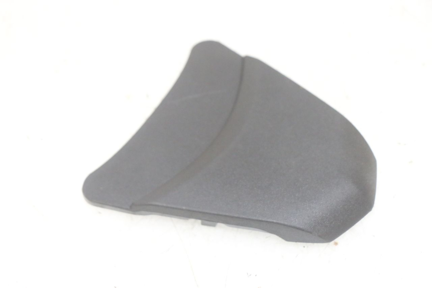 photo de CARENA POSTERIORE CONGIUNZIONE SUPERIORE PIAGGIO MP3 HPE 300 (2019 - 2026) - Zoom sullo stato d'uso