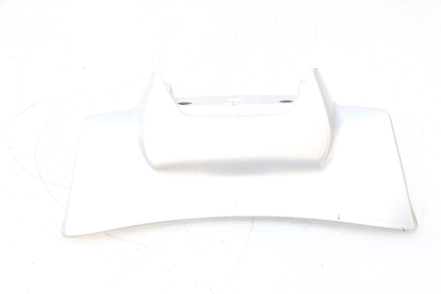 photo de Giunzione carenatura posteriore superiore PIAGGIO MP3 LT 400 (2007 - 2012) - Altra vista dell'articolo