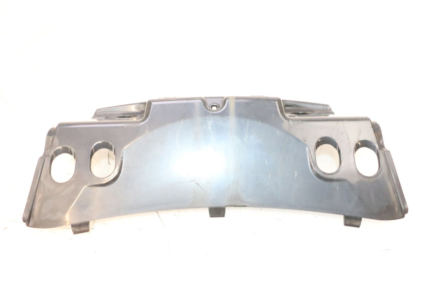 photo de CARENA POSTERIORE CONGIUNZIONE SUPERIORE PIAGGIO MP3 125 (2006 - 2014) - Dettaglio del componente