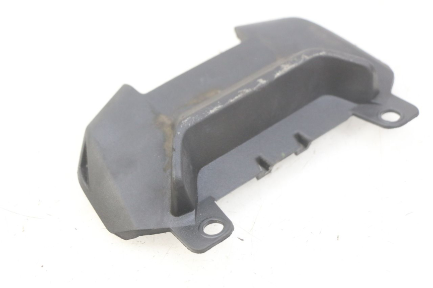 photo de GIUNZIONE PARAFANGO POSTERIORE SUPERIORE YAMAHA MT-07 MT07 700 (2018 - 2020) - Dettaglio del componente