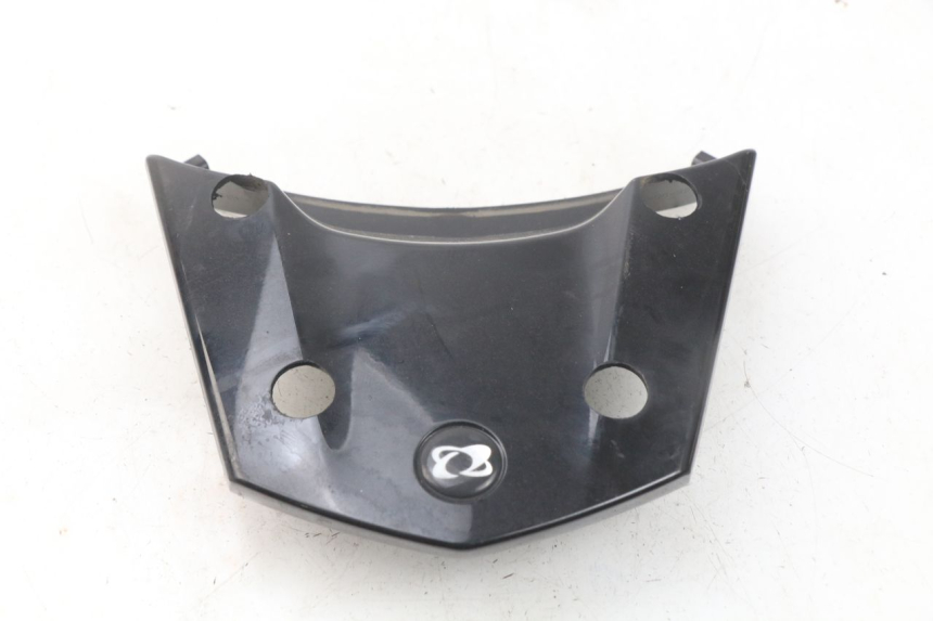 photo de Giunzione carenatura posteriore superiore MBK MW TRYPTIK 125 (2017 - 2022) - Vista principale