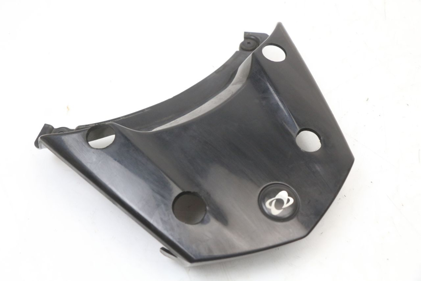 photo de CARENA POSTERIORE CONGIUNZIONE SUPERIORE MBK MW TRYPTIK 125 (2014 - 2016) - Dettaglio del componente