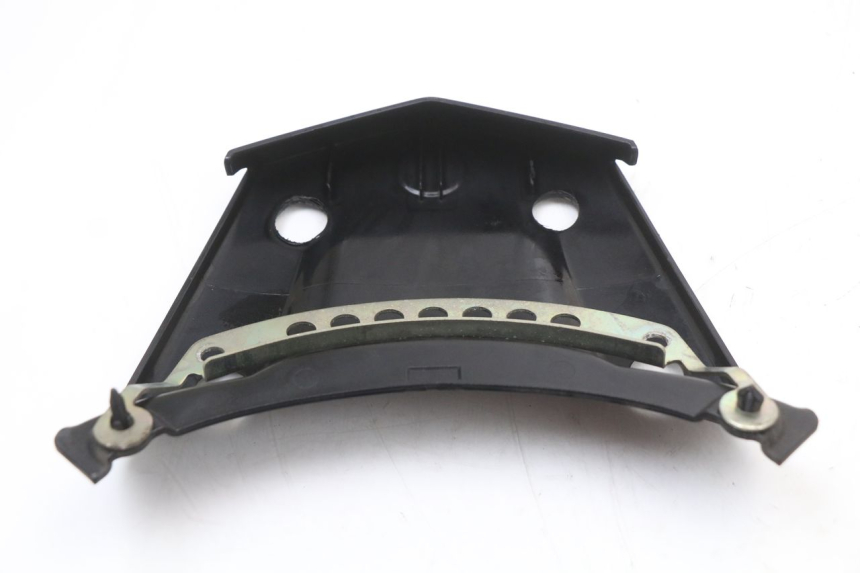 photo de CARENA POSTERIORE CONGIUNZIONE SUPERIORE MBK MW TRYPTIK 125 (2014 - 2016) - Primo piano tecnico