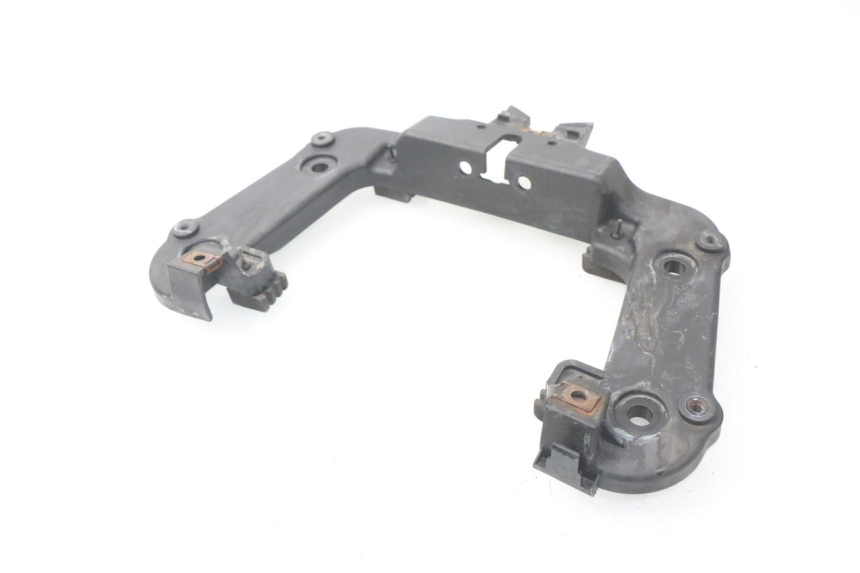 photo de Giunzione carenatura posteriore superiore YAMAHA NEOS NEO'S 4T 50 (2008 - 2016) - Altra angolazione