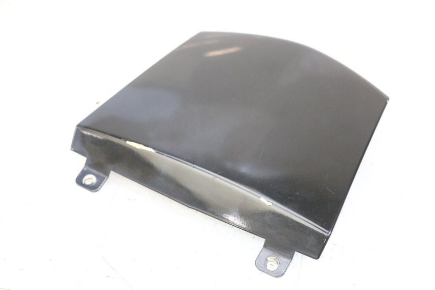 photo de CARENA POSTERIORE CONGIUNZIONE SUPERIORE GILERA NEXUS 300 (2008 - 2013) - Altra angolazione