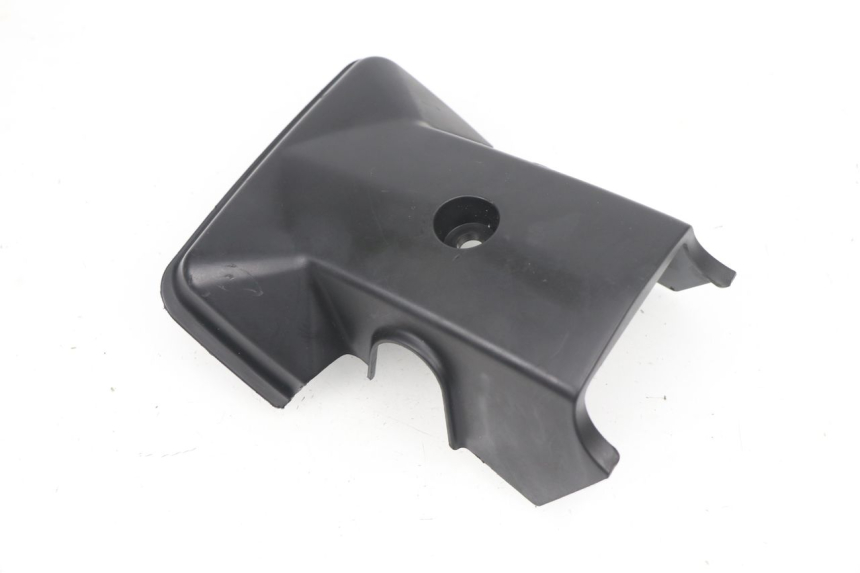 photo de Giunzione carenatura posteriore superiore HONDA NPS ZOOMER 50 (2004 - 2013) - Altra angolazione