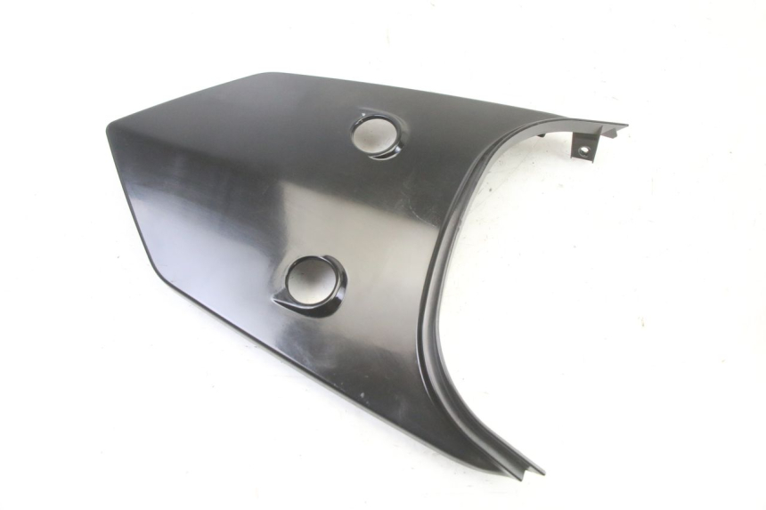 photo de CARENA POSTERIORE CONGIUNZIONE SUPERIORE SYM ORBIT III 3 4T 50 (2021 - 2025) - Primo piano tecnico