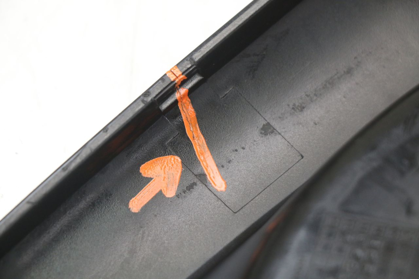 photo de CARENA POSTERIORE CONGIUNZIONE SUPERIORE HONDA PCX (JF28) 125 (2009 - 2011) - Ricambio usato controllato