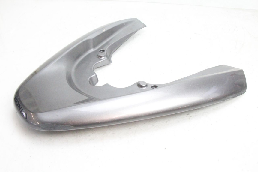 photo de CARENA POSTERIORE CONGIUNZIONE SUPERIORE HONDA PCX (JF28) 125 (2009 - 2011) - Zoom sullo stato d'uso