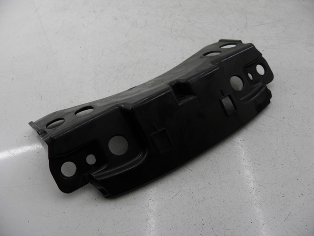 photo de Giunzione carena posteriore superiore PIAGGIO MP3 RL 125 (2008 - 2009) - Zoom sullo stato d'uso