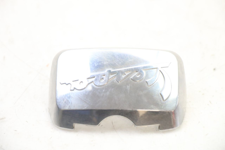 photo de CARENA POSTERIORE CONGIUNZIONE SUPERIORE PIAGGIO VESPA S 2T 50 (2007 - 2014) - Dettaglio del componente