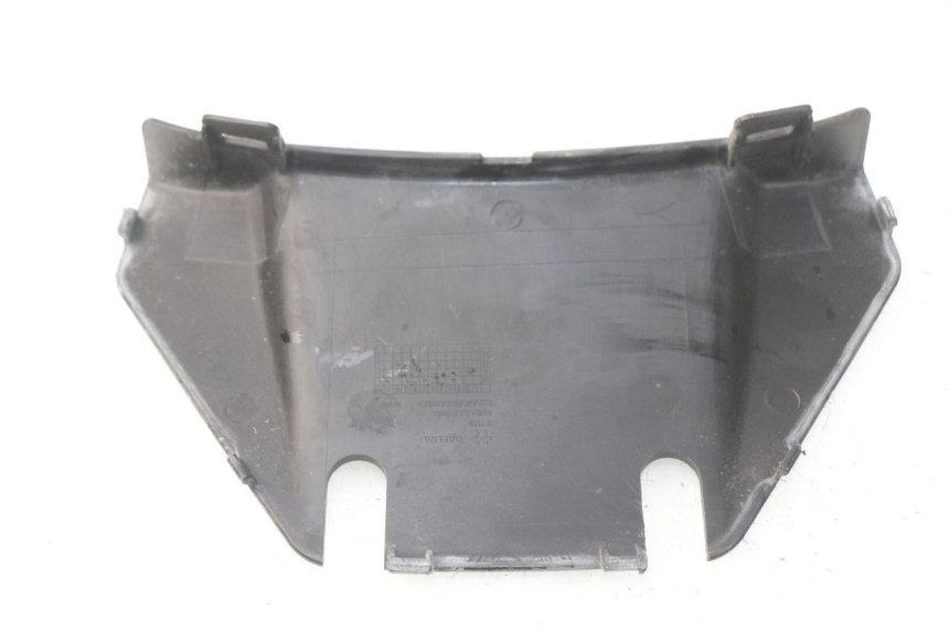 photo de Giunzione carenatura posteriore superiore DAELIM S3 125 (2010 - 2017) - Dettaglio del componente