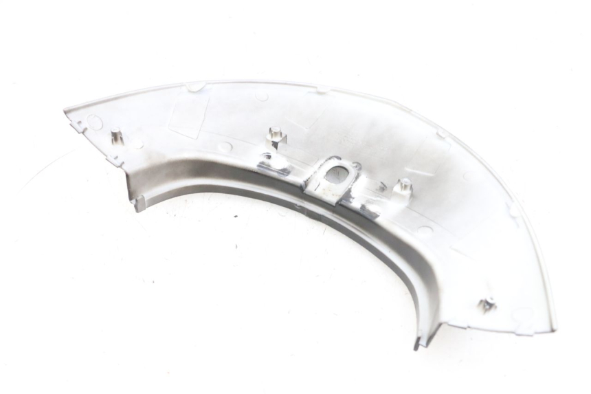 photo de CARENA POSTERIORE CONGIUNZIONE SUPERIORE JM MOTORS SANTANA EVO 50 (2024 - 2026) - Zoom sullo stato d'uso