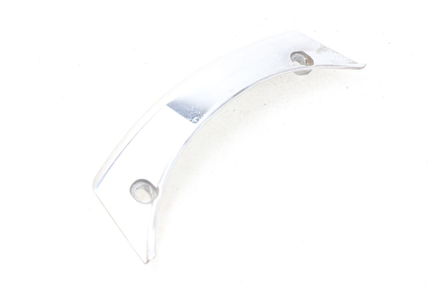 photo de GIUNZIONE PARAFANGO POSTERIORE SUPERIORE PEUGEOT SATELIS 125 (2006 - 2009) - Zoom sullo stato d'uso