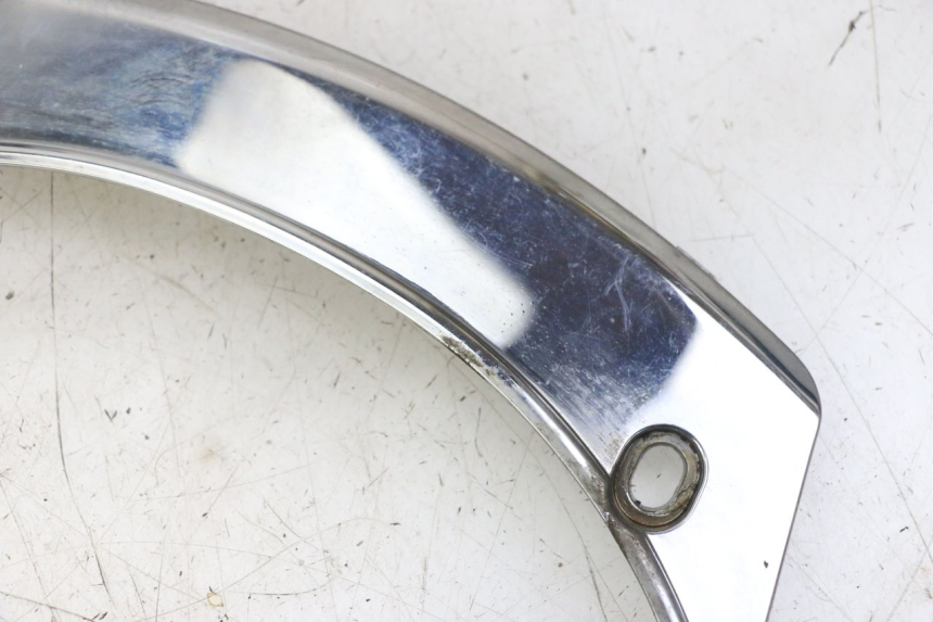 photo de CARENA POSTERIORE CONGIUNZIONE SUPERIORE PEUGEOT SATELIS 125 (2013 - 2018) - Zoom sullo stato d'uso