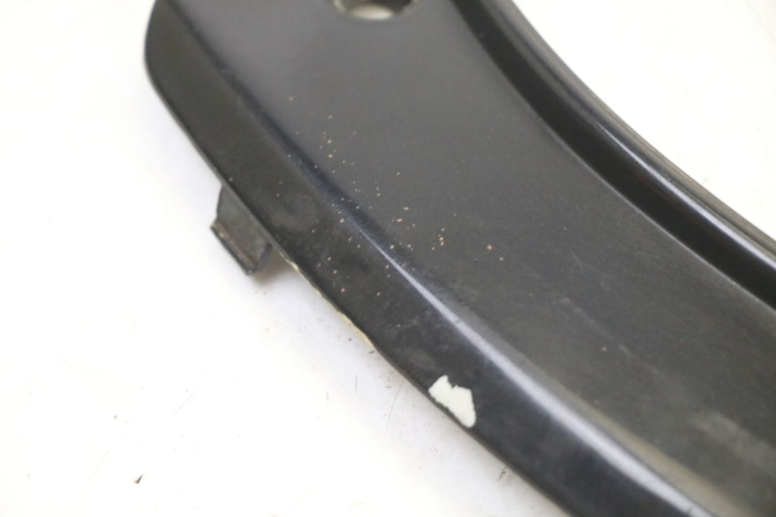 photo de CARENA POSTERIORE CONGIUNZIONE SUPERIORE PEUGEOT SATELIS 125 (2013 - 2018) - Zoom sullo stato d'uso