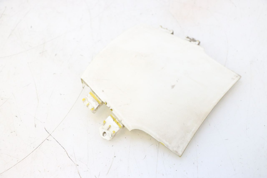 photo de CARENA POSTERIORE CONGIUNZIONE SUPERIORE PEUGEOT SPEEDFIGHT LC 50 (1996 - 2002) - Altra angolazione