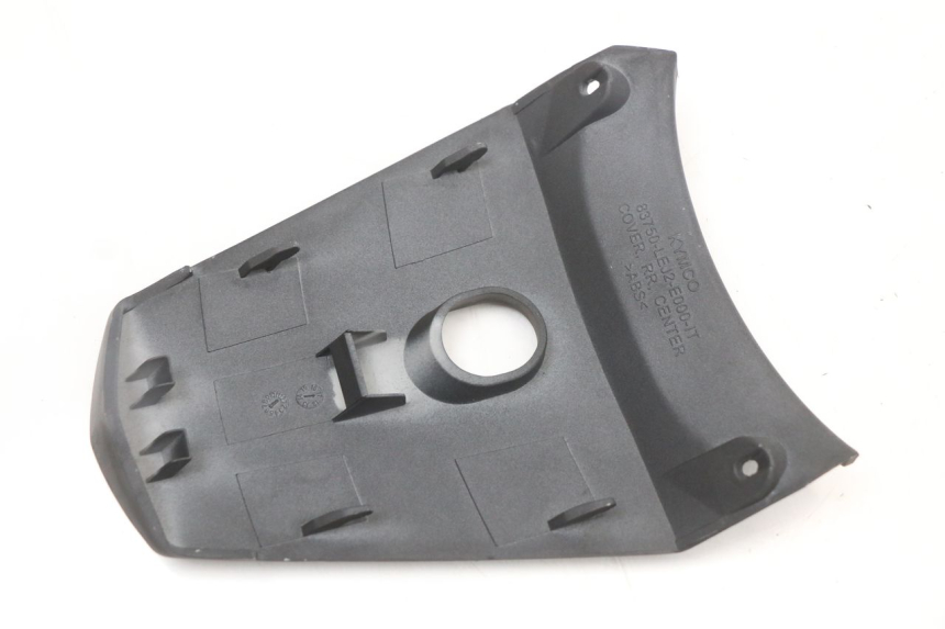 photo de Giunzione carenatura posteriore superiore KYMCO SUPER 8 4T 50 (2018 - 2020) - Altra angolazione