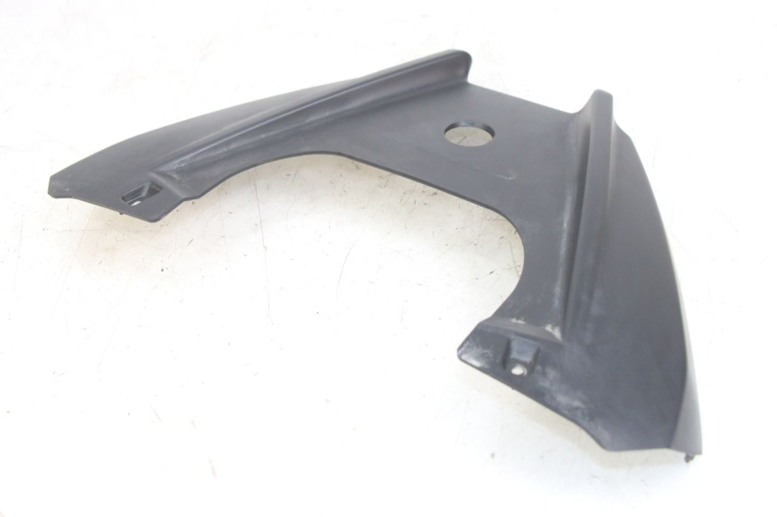 photo de GIUNZIONE PARAFANGO POSTERIORE SUPERIORE APRILIA SXR 50 (2021 - 2023) - Dettaglio del componente