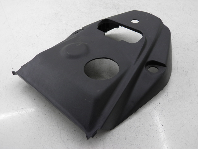 photo de Giunzione carenatura posteriore superiore SYM ORBIT 2 4T 50 (2008 - 2017) - Vista principale