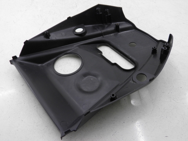 photo de Giunzione carenatura posteriore superiore SYM ORBIT 2 4T 50 (2008 - 2017) - Vista d'insieme del prodotto